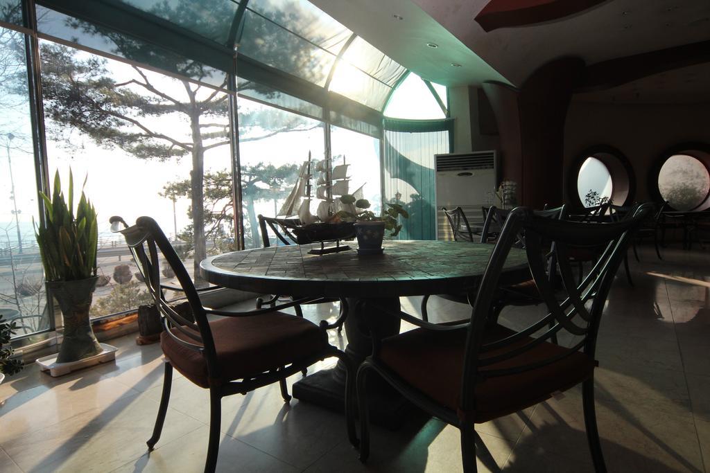 Benikea Hotel Mountain&Ocean Daepohang Sokcho Exterior foto