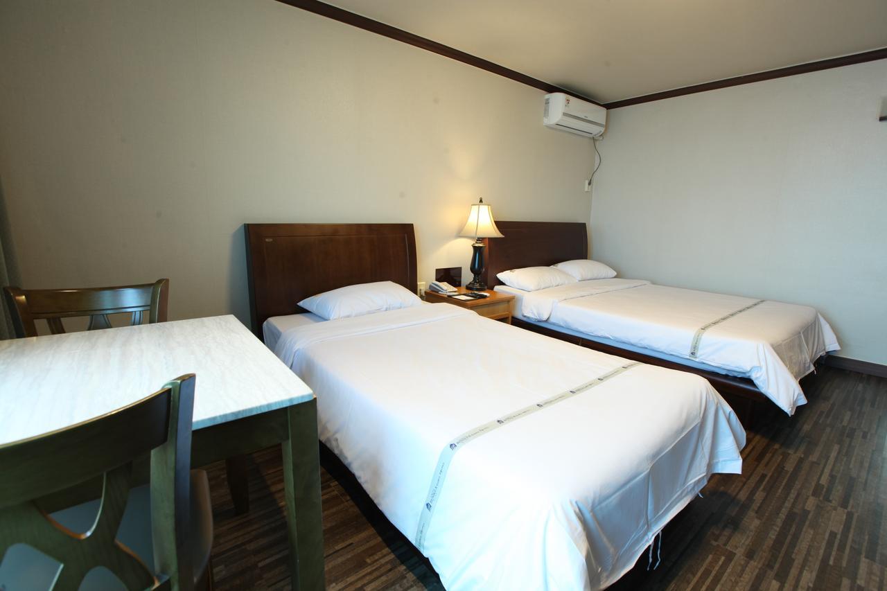 Benikea Hotel Mountain&Ocean Daepohang Sokcho Exterior foto