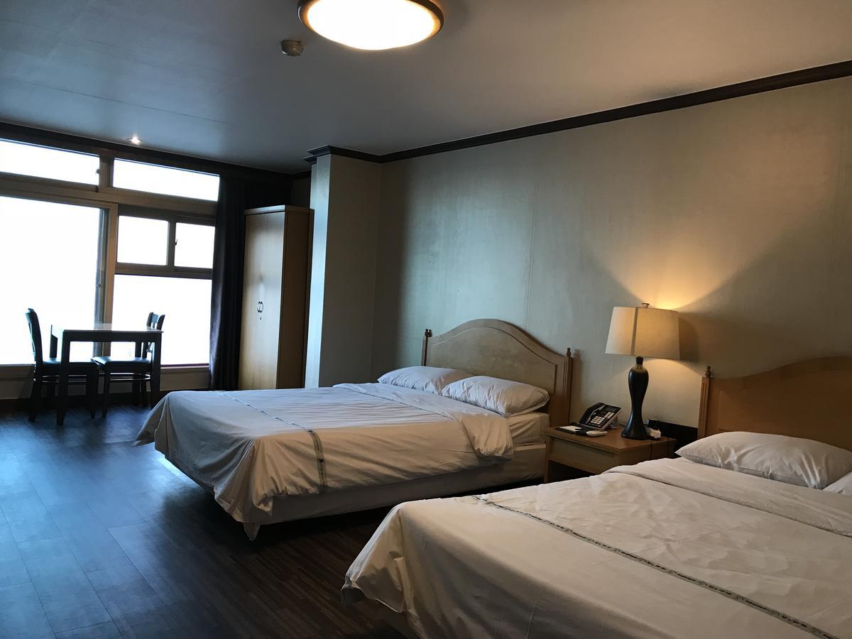 Benikea Hotel Mountain&Ocean Daepohang Sokcho Exterior foto